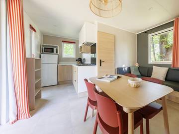 Glamping voor 4 Personen in Châtelguyon, Centraal Massief, Afbeelding 1