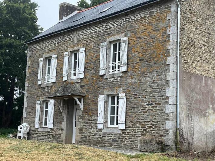 Location de vacances pour 11 personnes, avec Terrasse et Jardin dans Plévin