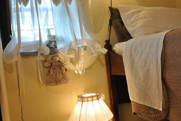 Appartement entier, Maison avec jardin dans une ferme en pierre in Castiglione del Lago, Lac Trasimène