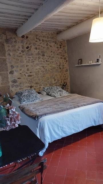 Chambre d’hôte pour 2 personnes, avec terrasse à Violès
