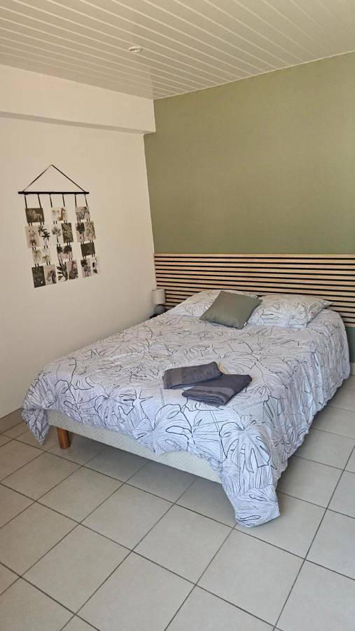 Gîte pour 4 personnes, avec Balcon et Terrasse ainsi que Jardin et Vue à Ardoix