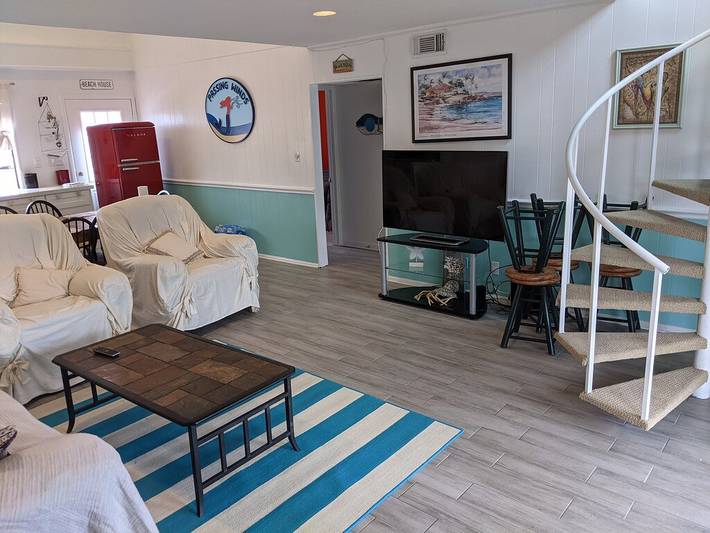 Vacation house for 14 people, with yard, with pets in Galveston