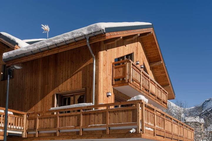 Chalet pour 14 personnes, avec balcon et sauna à Vaujany
