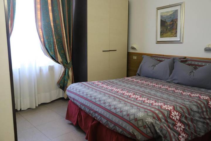 Hôtel pour 4 personnes, avec vue et balcon dans Pré-Saint-Didier - 2