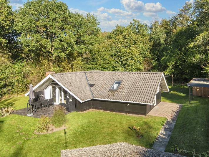 Ferienhaus für 5 Personen, mit Terrasse und Garten sowie Pool in Arrild