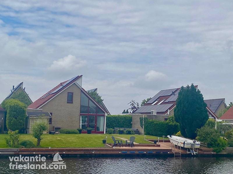 Vakantiefriesland — Ferienhaus Koudum in der Nähe der Küste des Ijsselmeers in Ijsselmeer