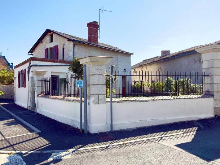 Location de vacances pour 4 personnes, avec terrasse et jardin à Nueil-sous-Faye