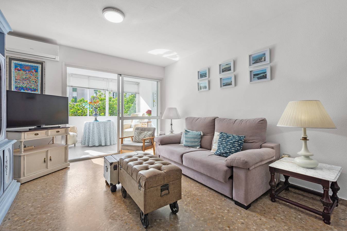Apartamento entero, Apartamento de 110 m² en El Palo con vistas al mar, Wi-Fi y aire acondicionado, parking in Playa del Palo, Málaga