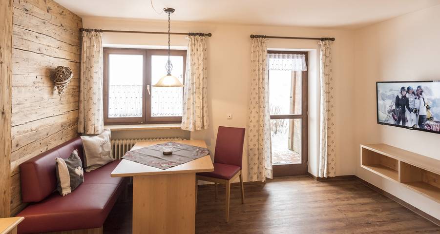 Ferienwohnung für 2 Personen, mit Garten und Terrasse in Oberstdorf - 2