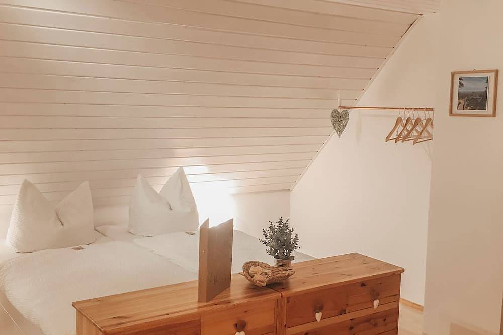 Ganze Wohnung, Ferienwohnung im Dahner Felsenland\nmit Balkon und Garten Perfekt für Wanderungen in Erlenbach bei Dahn, Landkreis Südwestpfalz