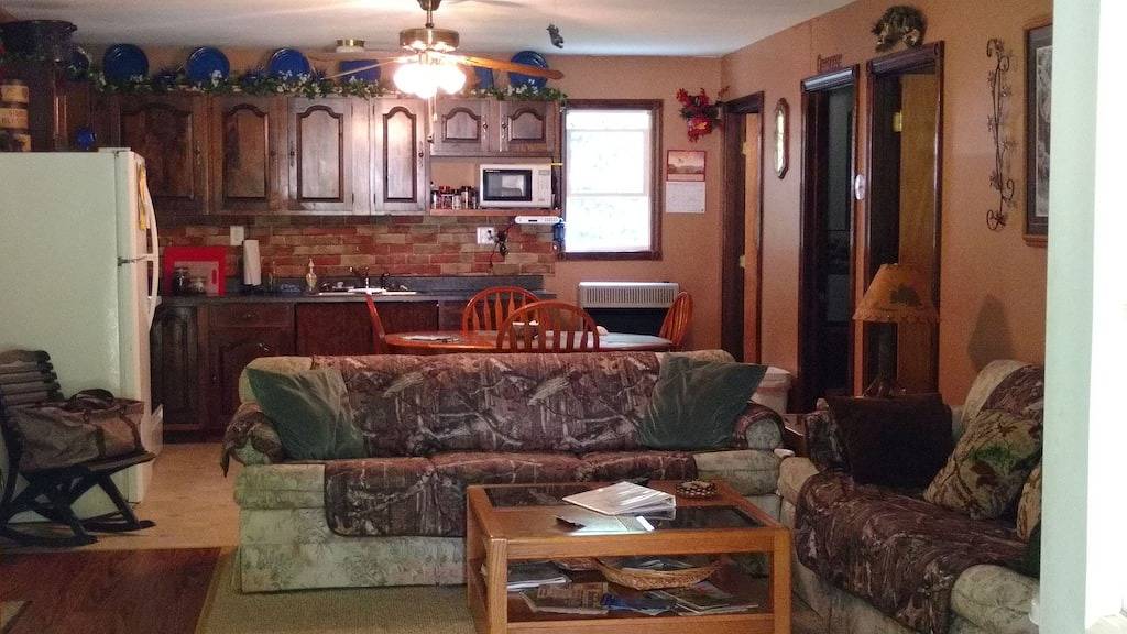 Gemütliche Hütte in der westlichen Teil der Pa Wilds und dem Allegheny staatlicher Wald in Allegheny Nationalwald