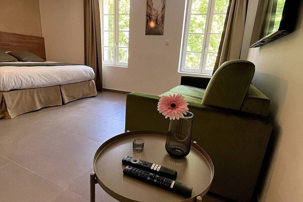 Apartamento entero, Studio 202-Estudio-De Lujo-Baño tipo “wet room” in Velaux, Region de Aix-en-Provence