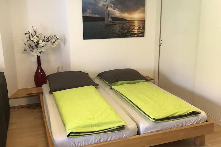 Apartamento entero, Small apartment with balcony in the heart of Überlingen in Überlingen, Region Bodensee-Oberschwaben