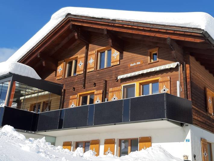 Ganze Ferienwohnung, Ferienwohnung Schweizer, Obersaxen-Affeier - 2.5 Zimmer Ferienwohnung für max. 4 Pers. im Og in Obersaxen, Obersaxen-Mundaun