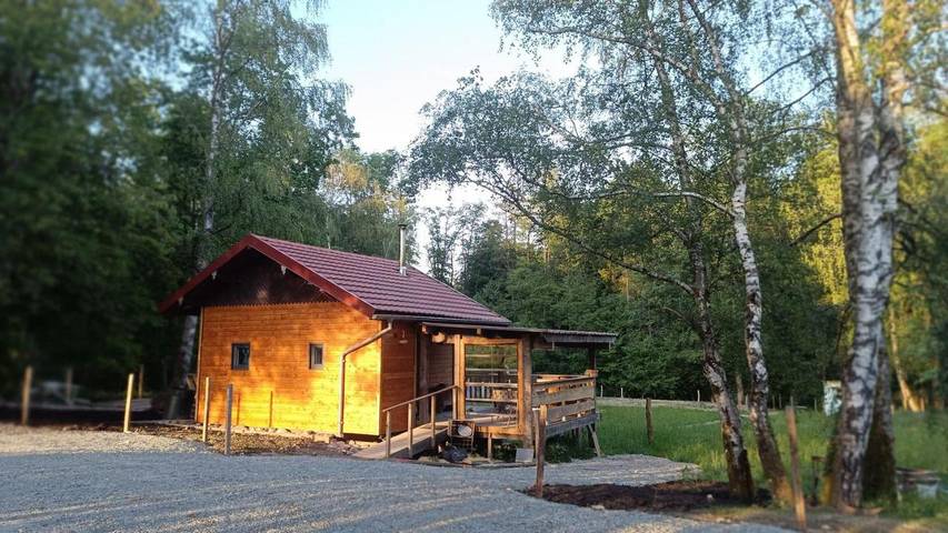 Chalet pour 4 personnes, avec Balcon et Terrasse ainsi que Jardin et Vue