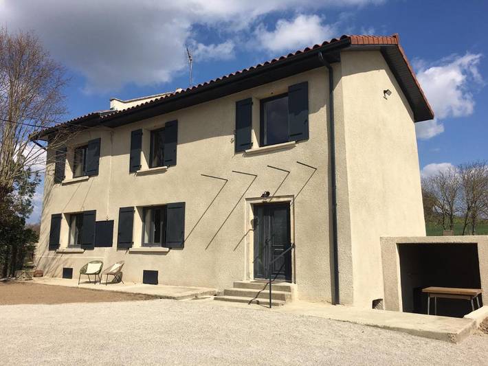 Location de vacances pour 10 personnes, avec jardin et vue dans Four