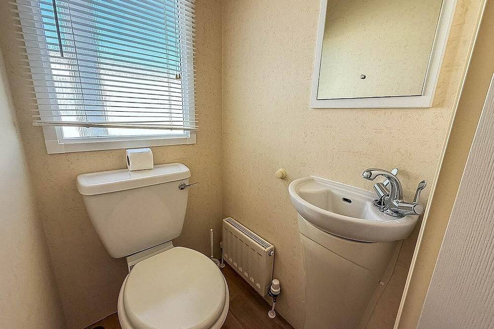 6 berth caravan for hire at Lees Caravan Park in Hunstanton in Hunstanton, Norfolk Coast