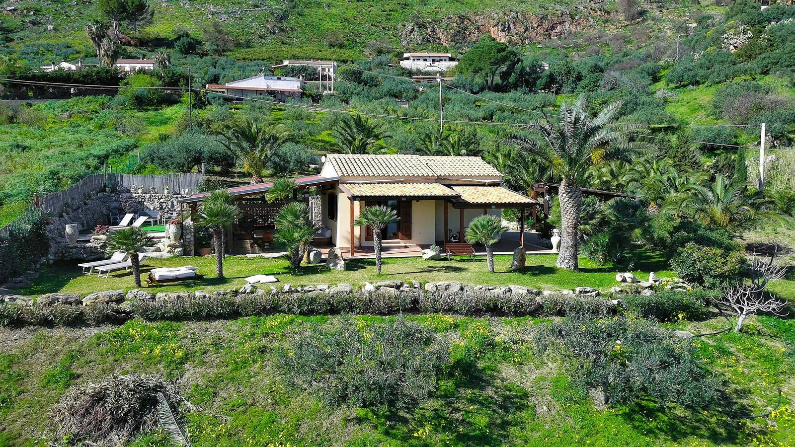 Villa with garden between Scopello and Zingaro in Castellammare del Golfo, Trapani Province