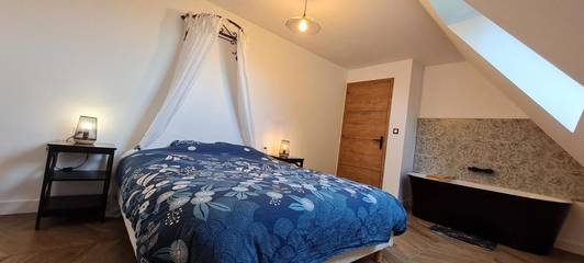 Gîte pour 6 personnes, avec terrasse à Preures