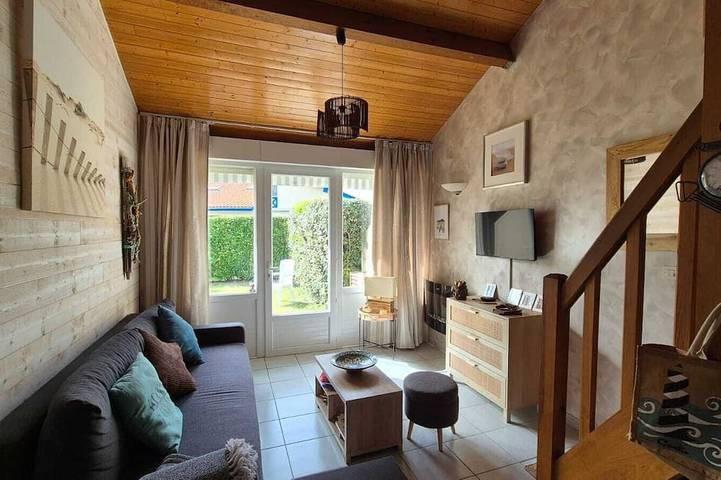 Maison de vacances pour 4 personnes, avec jardin à Saint-Julien-en-Born