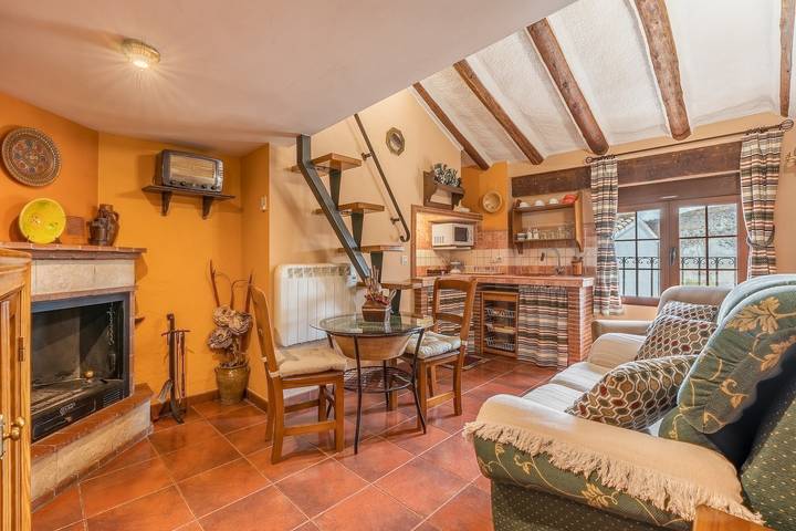 Entire apartment, Apartment 'Tomillo' with Valley Views and Attic Bedroom · Sierra de Cazorla in Hinojares, Sierras de Cazorla and Segura Natural Park