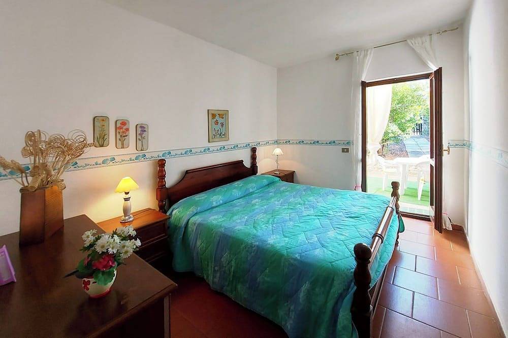 Ganze Wohnung, Casa Cala Lupo - Dreizimmerwohnung 350 m vom Strand von Cala Lupo entfernt in Stintino, Nurra