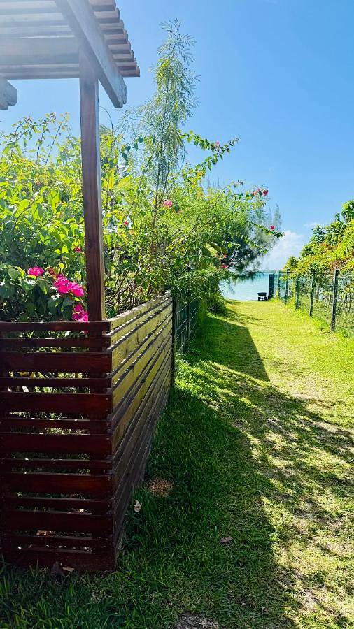 Location de vacances pour 4 personnes, avec terrasse dans Ha'apiti - 4