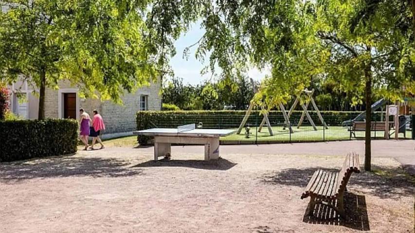 Gîte pour 7 personnes, avec piscine et jardin à Port-en-Bessin-Huppain - 3