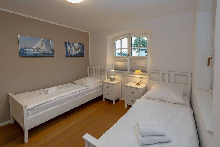 Ferienhaus für 8 Personen, mit Garten und Whirlpool sowie Sauna und Terrasse, mit Haustier in Middelhagen - 2