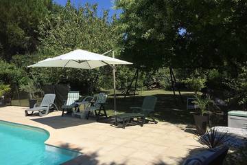 Gîte pour 4 personnes, avec jardin et terrasse à Trémolat