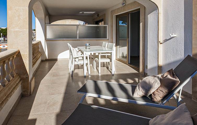 Ganze Ferienwohnung, Playa Es Pregons 900m Wohnung mit AC, Terrasse & Kabel TV in Colònia de Sant Jordi, Ses Salines