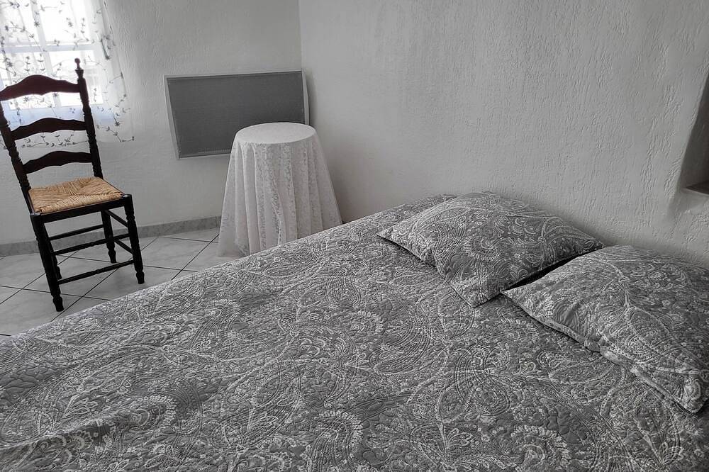 Verdon-5 minutes from Lake Sainte-Croix, a village house for 8 people in Baudinard-sur-Verdon, Brignoles region