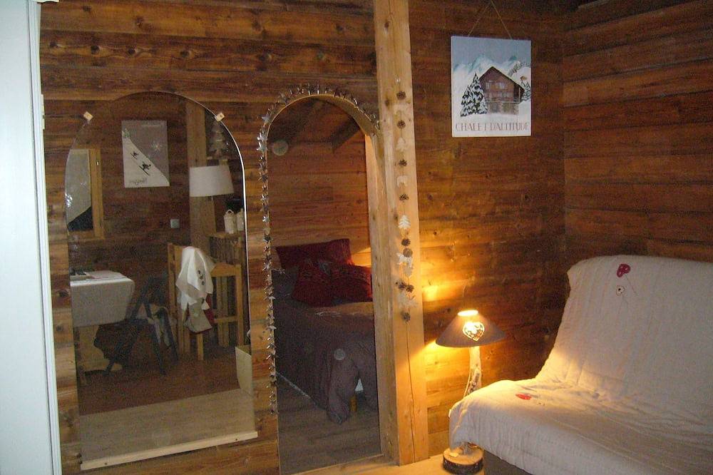 Chalet Savoyard dominant Lac Léman in Armoy, Région de Thonon-les-Bains