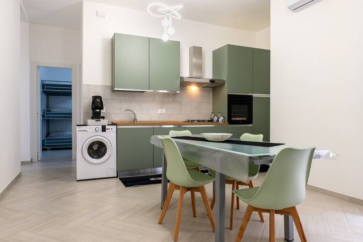 Entire apartment, Olympo House Apartment with Balcony, Sea View, Wi-Fi, and Air Conditioning in Agrigento, Agrigento Province