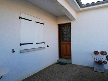 Gîte pour 6 personnes, avec terrasse à Saint-Julien-l'Ars