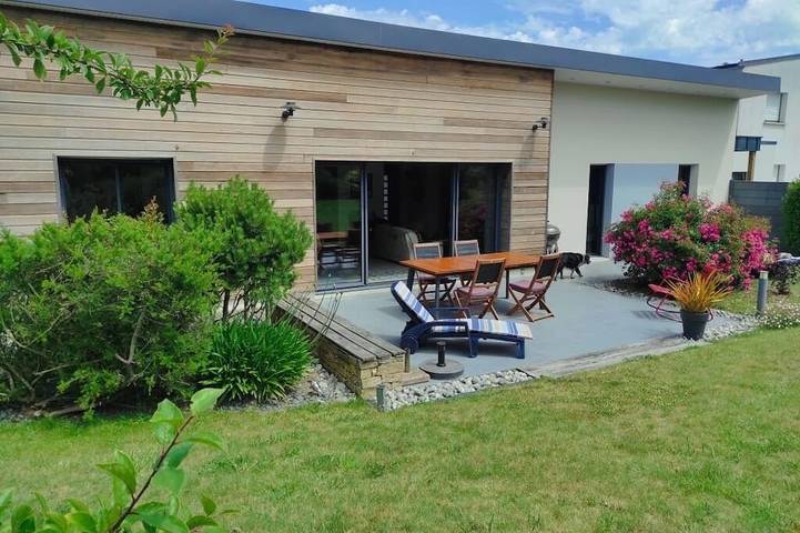 Location de vacances pour 6 personnes, avec terrasse et jardin, animaux acceptés dans Golf Club des Sables d'Or