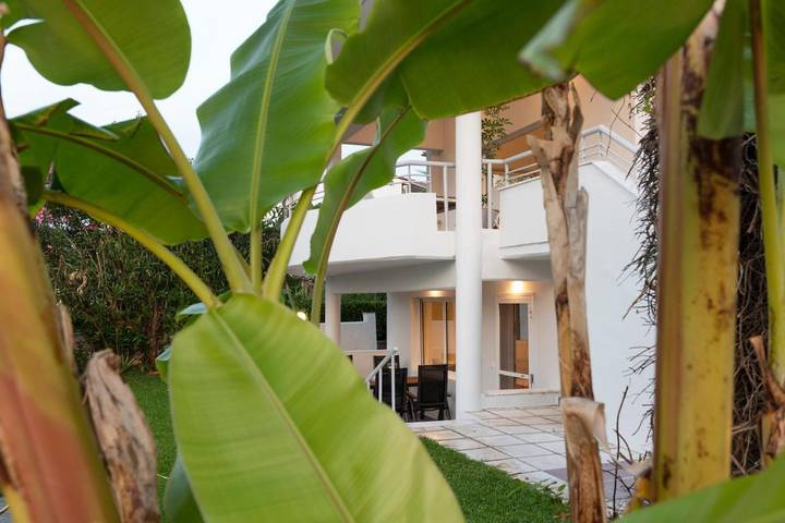 Ferienhaus für 5 Personen, mit Balkon und Terrasse sowie Garten und Ausblick