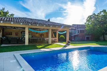 Villa für 18 Personen, mit Garten und Pool, mit Haustier in Istrien