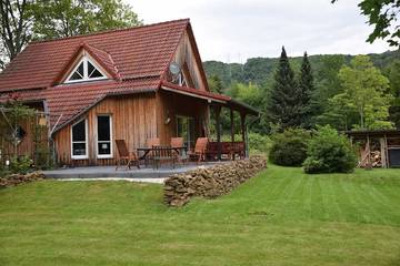 Ferienhaus für 6 Personen, mit Terrasse und Garten am Edersee