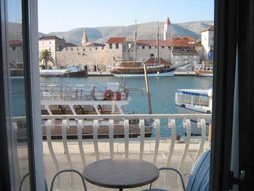 Maison d’hôte pour 2 personnes, avec terrasse et vue à Trogir