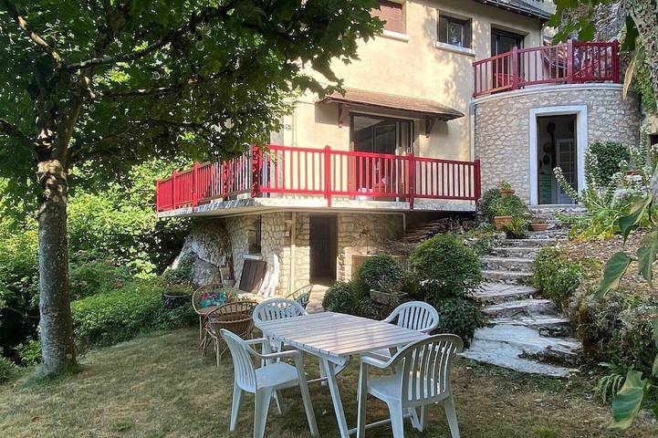 Gîte pour 6 personnes, avec jardin dans Courçay
