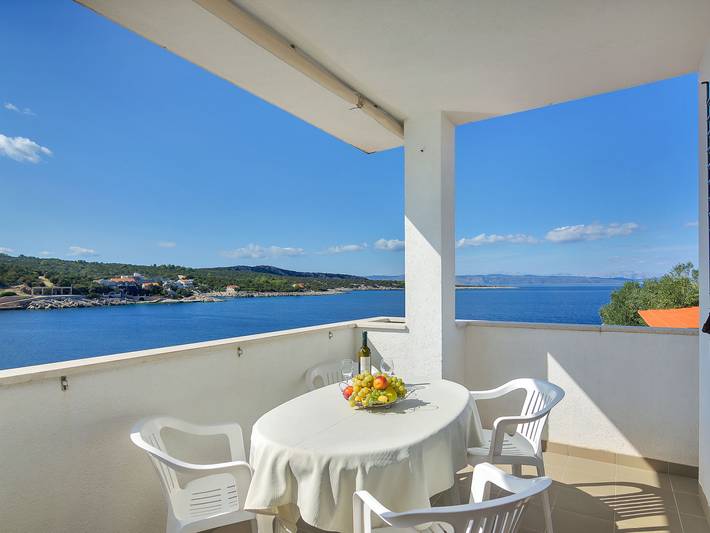 Ferieleilighet for 6 personer, med terrasse, dyr tillatt - 1