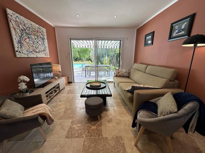 Gîte pour 6 personnes, avec piscine ainsi que jardin et terrasse à Sainte-Eulalie-en-Born - 3