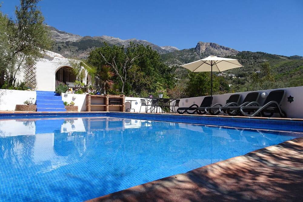 Casa Rural para 6 Personas en Canillas de Aceituno, Provincia de Málaga