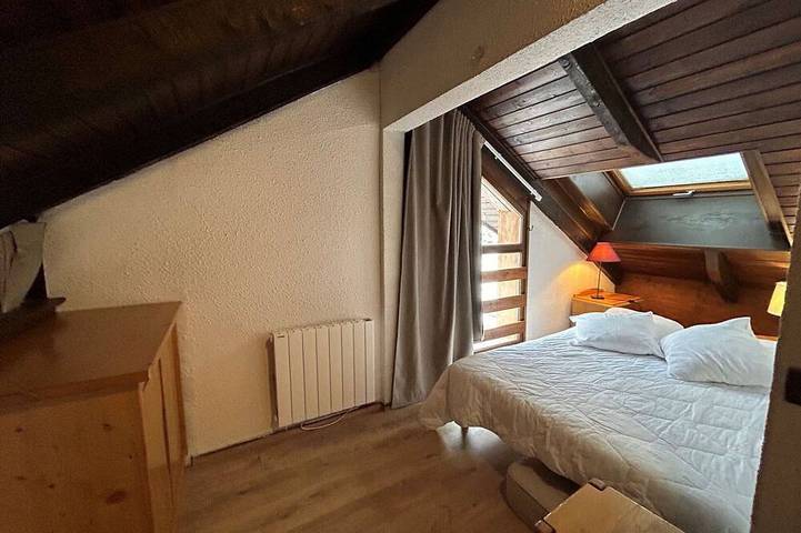 Ganze Wohnung, Gemütliches Studio mit Mezzanine für 4 Personen, zentrale Lage, nahe Skigebiet – Haustiere erlaubt in Méribel, Les Allues