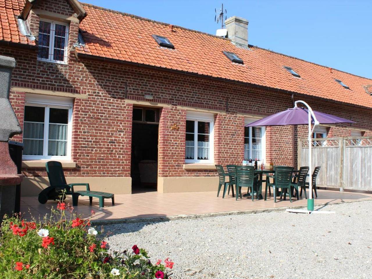 Cozy Cottage with Garden, Fireplace, and Modern Amenities near Le Touquet Paris-Plage in Hubersent, Montreuil region