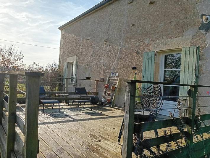 Location de vacances pour 6 personnes, avec vue ainsi que terrasse et piscine à Andryes - 2