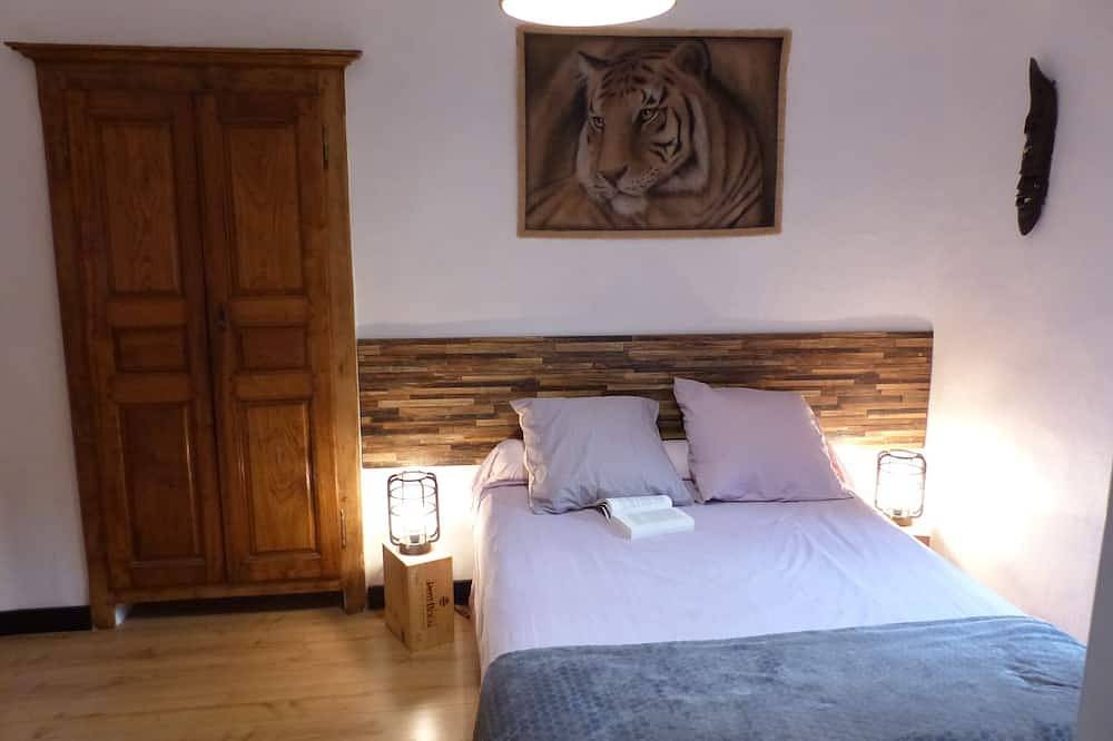 Apartamento entero, Entre mer et Montagne,au Coeur de Cervione,appartement Entièrement Rénové in Cervione, Región de Corte