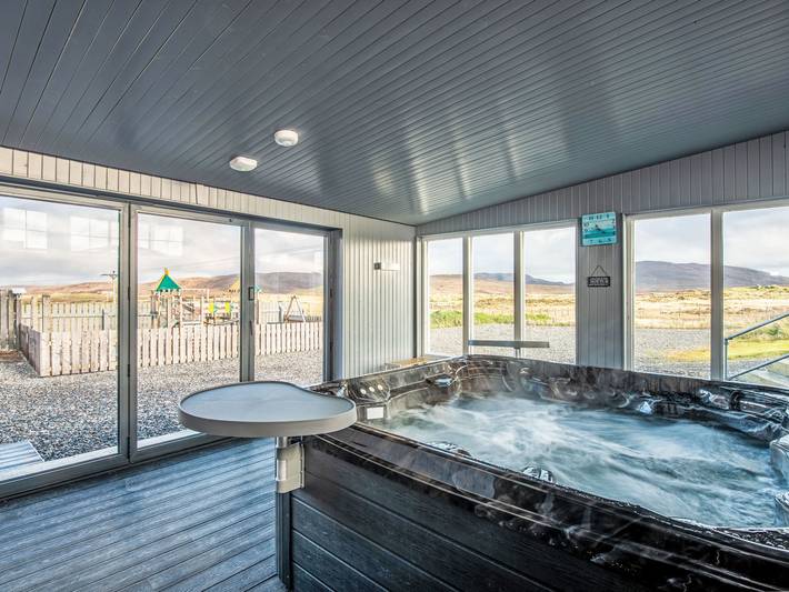 Ferienhaus für 13 Personen, mit Terrasse und Garten sowie Sauna und Ausblick in Schottland - 2