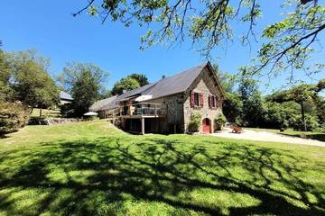 Location de vacances pour 8 personnes à Saint-Yrieix-le-Déjalat